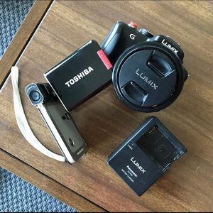 Panasonic LUMIX DMC G3 digital camera + Toshiba Camileo